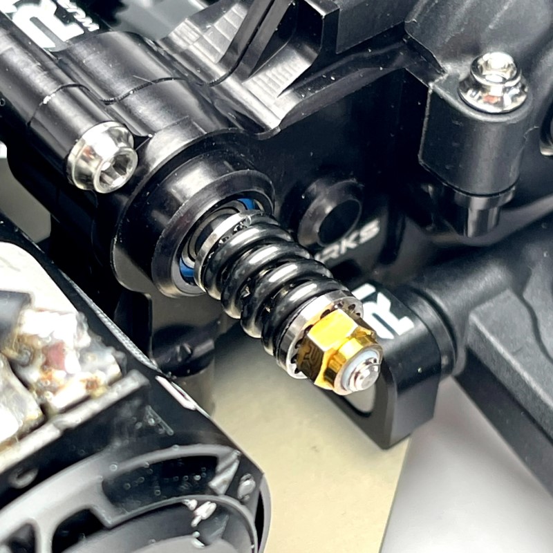 R1 Wurks - Titanium slipper spring adapter set - pr (AE B7, B6, T6, SC6) - Image 2