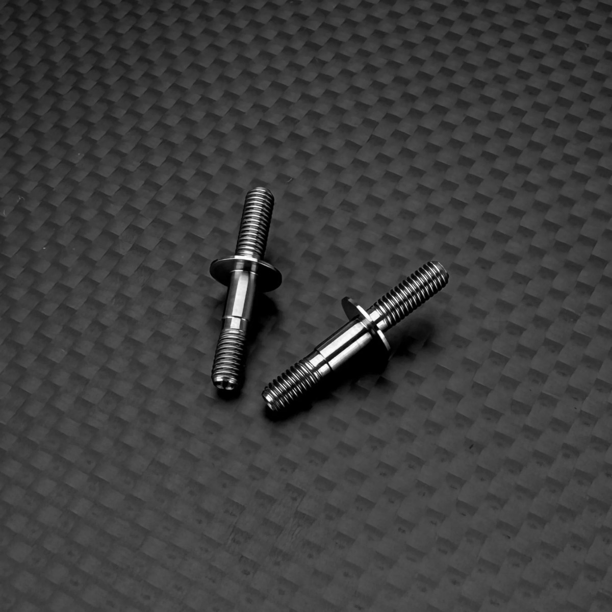 R1 Wurks - Titanium rear lower shock mounts - pr (all AE or R1 off road buggies or trucks)