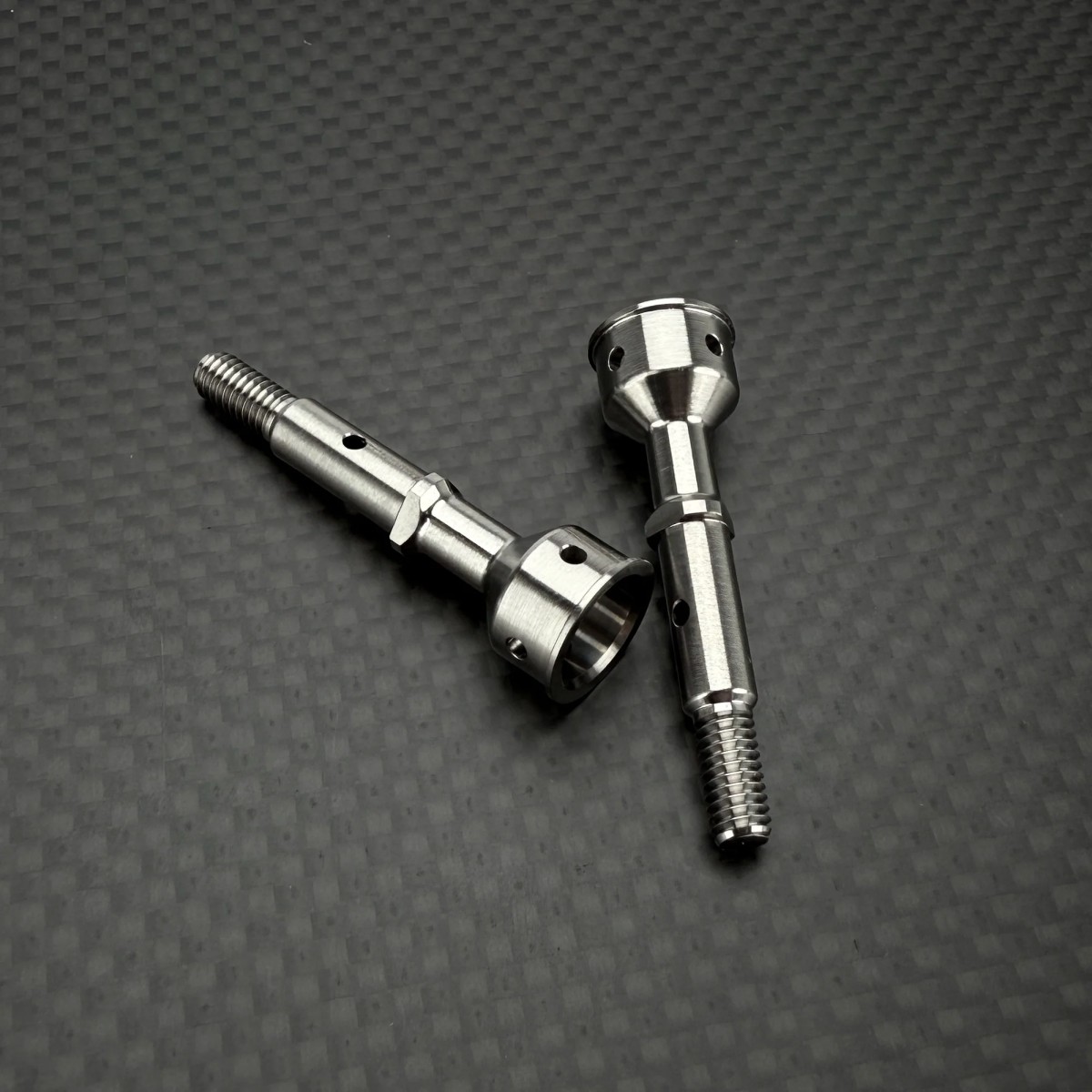 R1 Wurks - Titanium ultra-lightweight rear CVA axles - pr (R1 DC1 or DC1.2)
