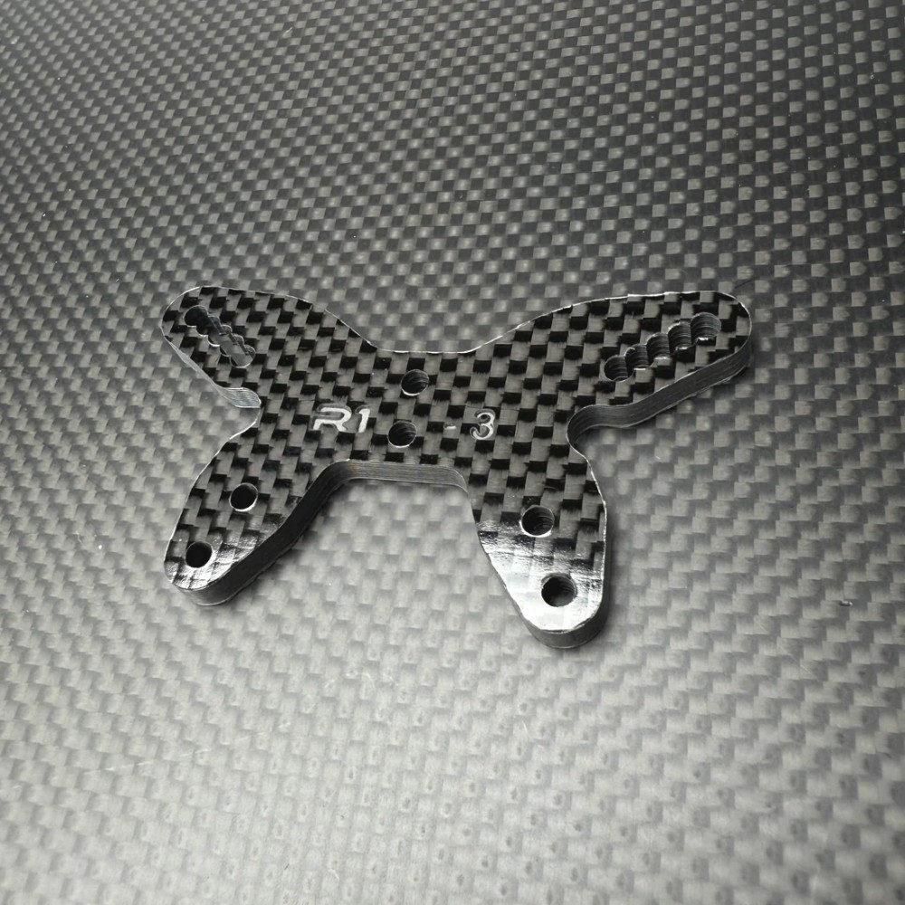 R1 Wurks – Gloss carbon fibre -3mm front shock tower (Schumacher Cougar LD3)
