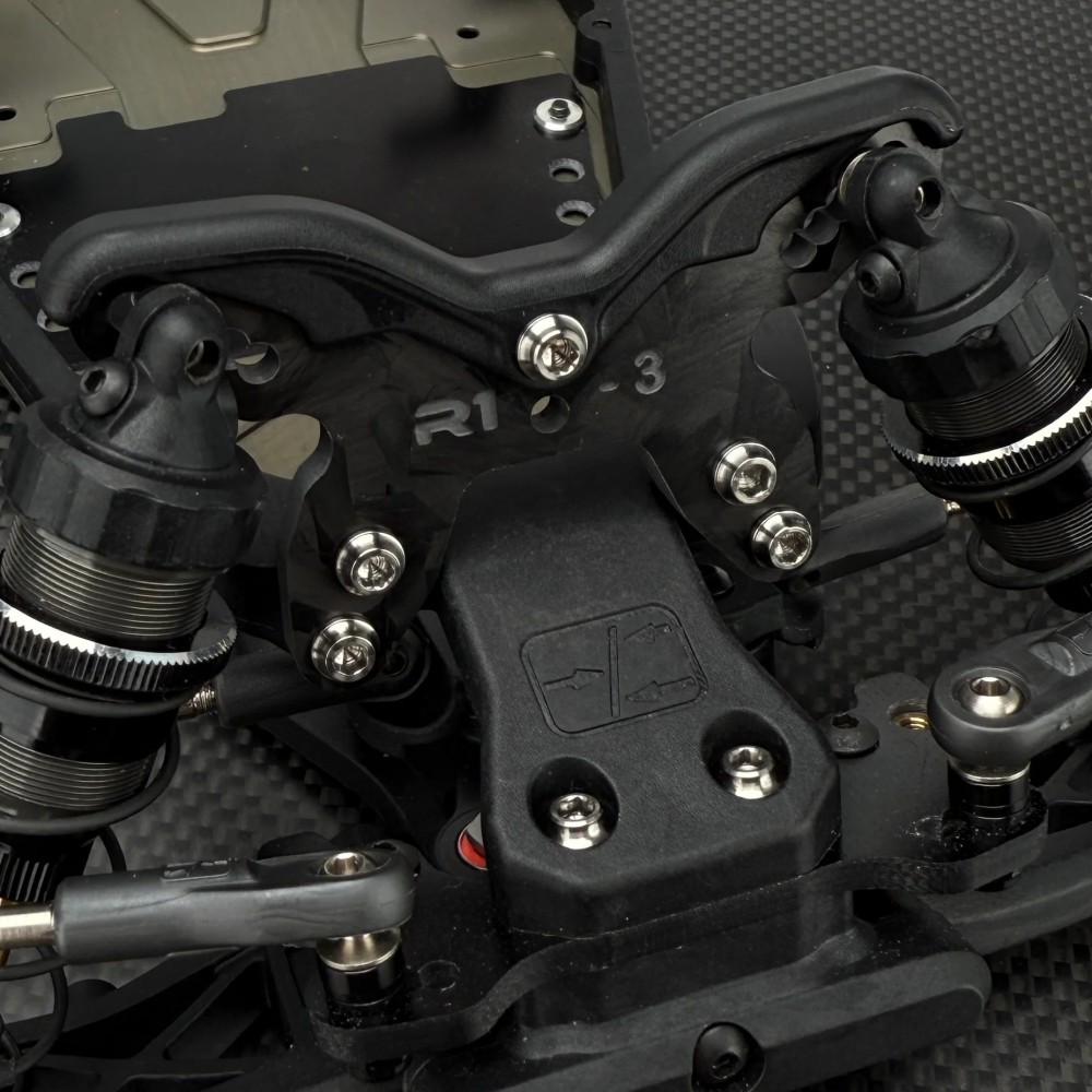 R1 Wurks – Gloss carbon fibre -3mm front shock tower (Schumacher Cougar LD3) - Image 4
