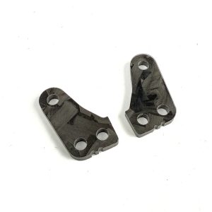 R1 Wurks – Forged Carbon fibre steering ackerman plates – +2mm (AE B84)