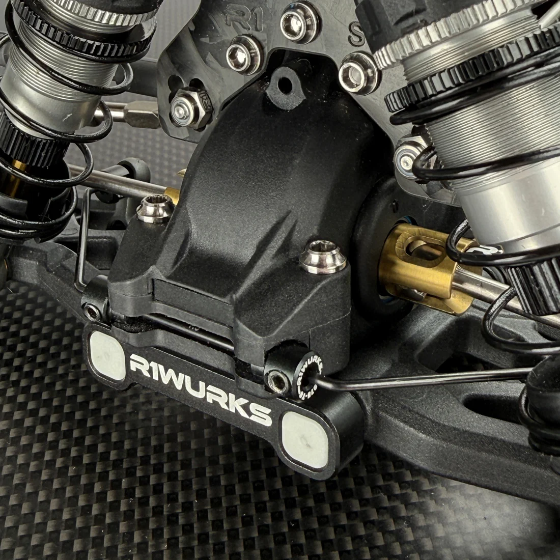 R1 Wurks – Black aluminium front arm mount – A block (AE B84) - Image 3
