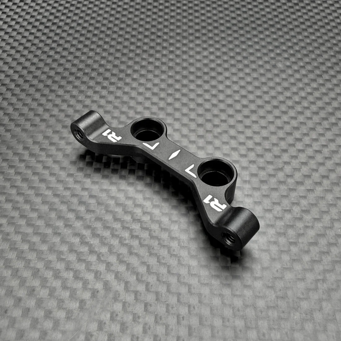 R1 Wurks – Black aluminium steering rack (R1B)