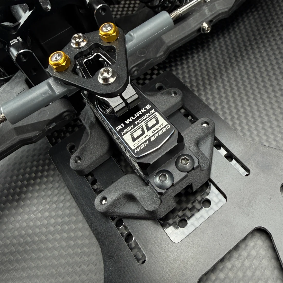 R1 Wurks - 3D Carbon micro servo mount set (R1 DC1 or DC1.2) - Image 2