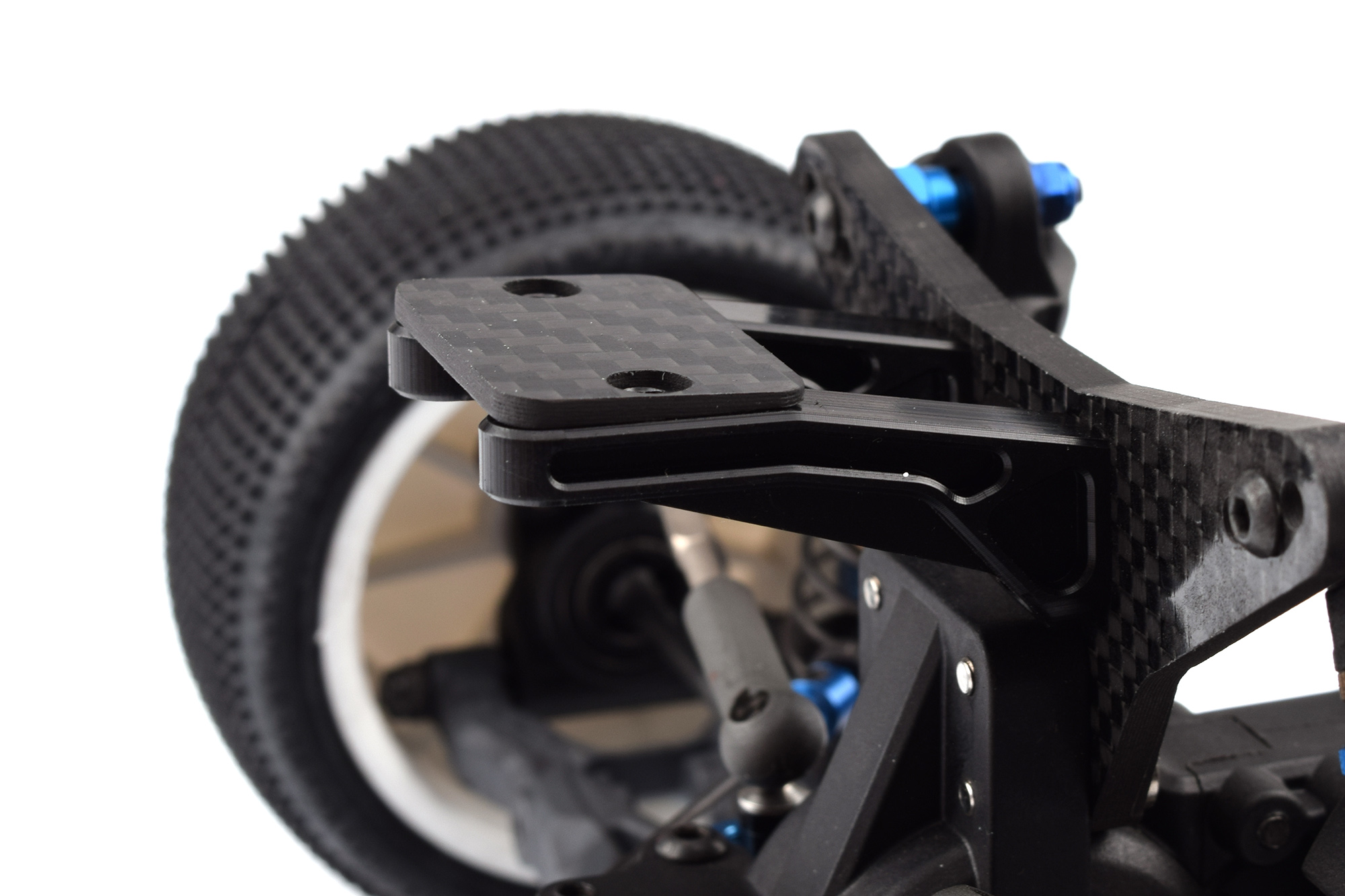 Lowered -5mm POM LCG wing mount with carbon shim (Associated B6.1, B6.2 or B6.3)