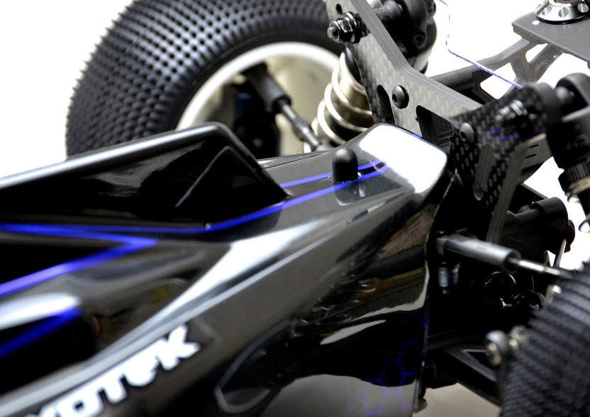 Edge - lightweight clear body (Tekno EB410)