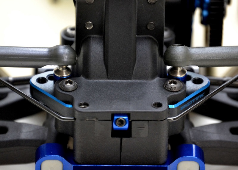 Dual Blue and Black 7075 aluminium rear camber mount (AE B6.3, T6.2 and SC6.2)