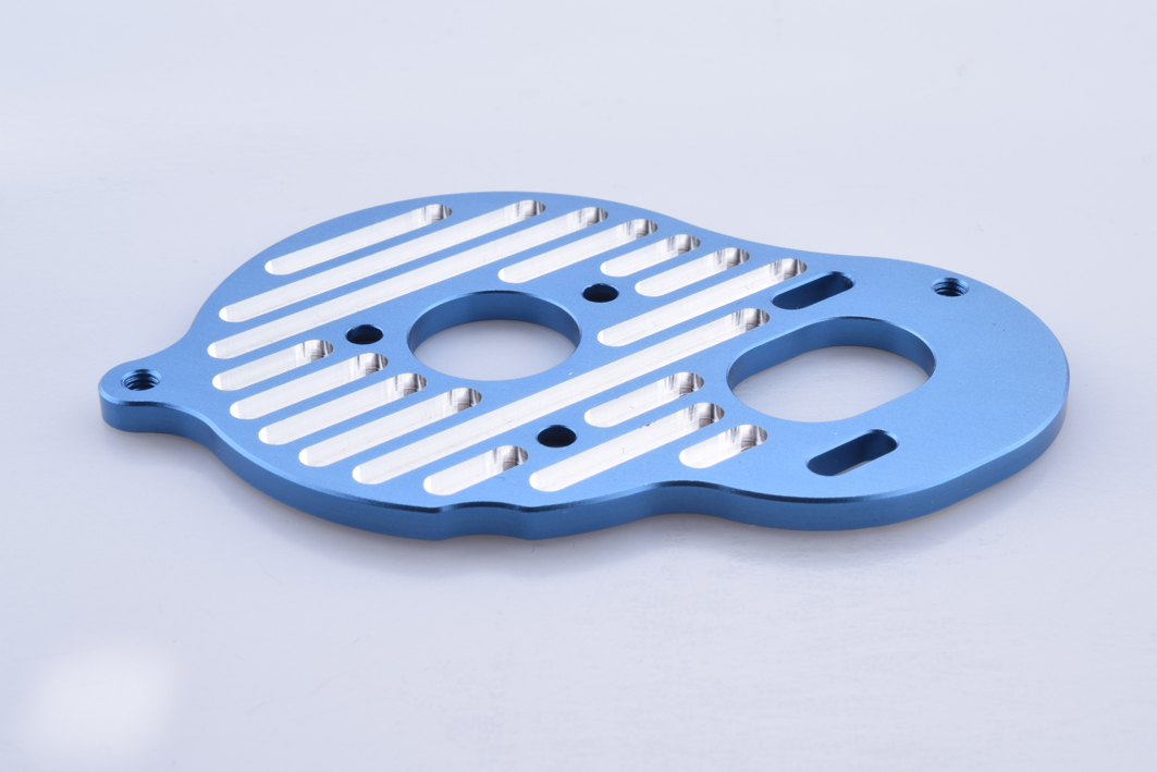 Blue aluminium lightweight heatsink motor plate (Associated B5, B5M or T5M)